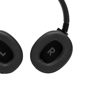 JBL Tune 710BT - Black - Wireless Over-Ear Headphones - Detailshot 2